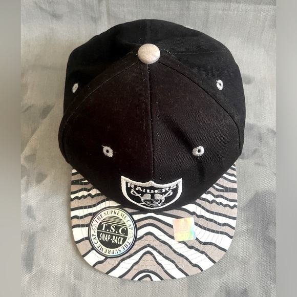 Vintage 90’s Los Angeles Raiders Snapback Hat - Picture 2 of 11